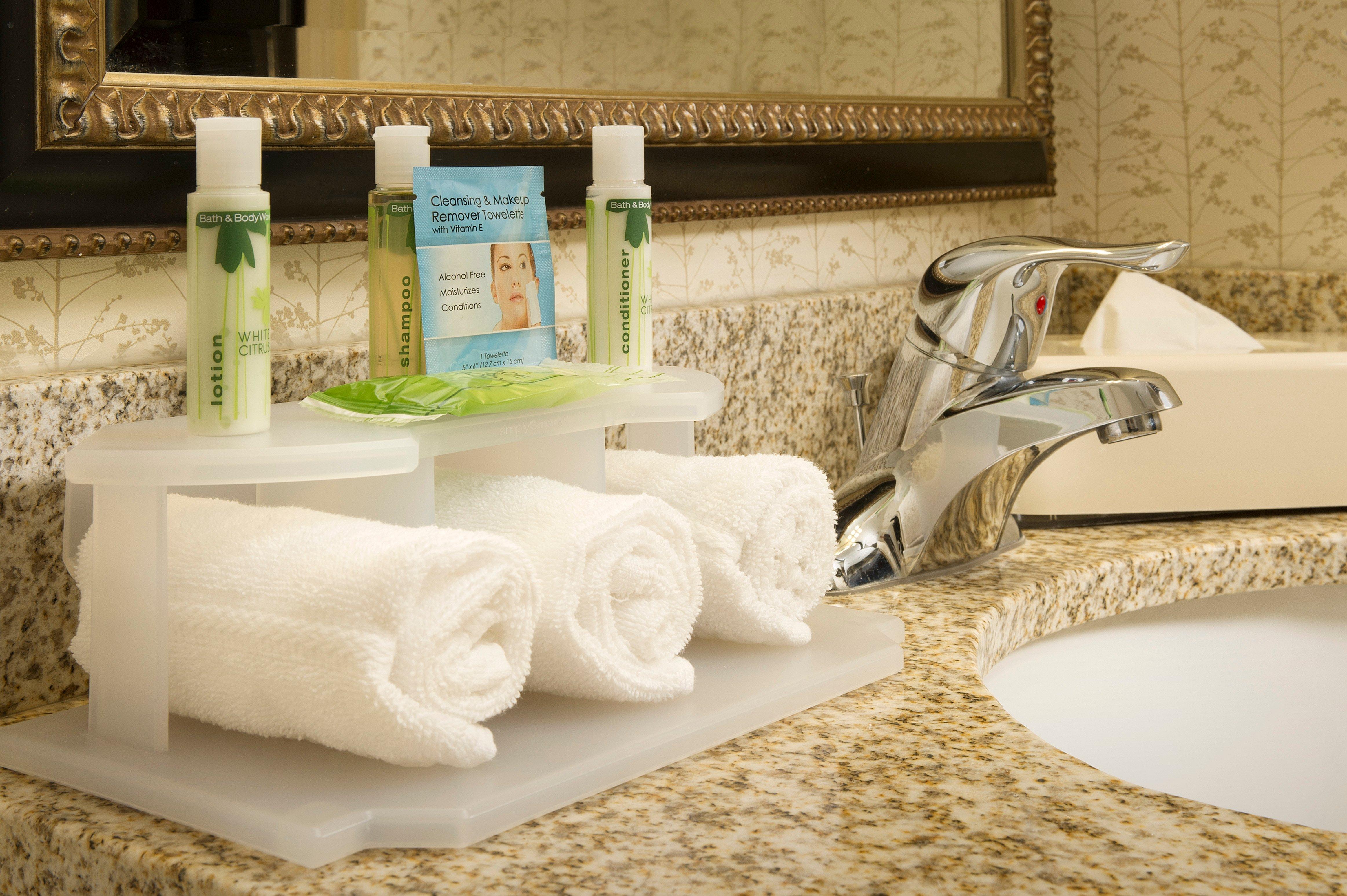 Holiday Inn Express Fairfax-Arlington Boulevard By Ihg Extérieur photo