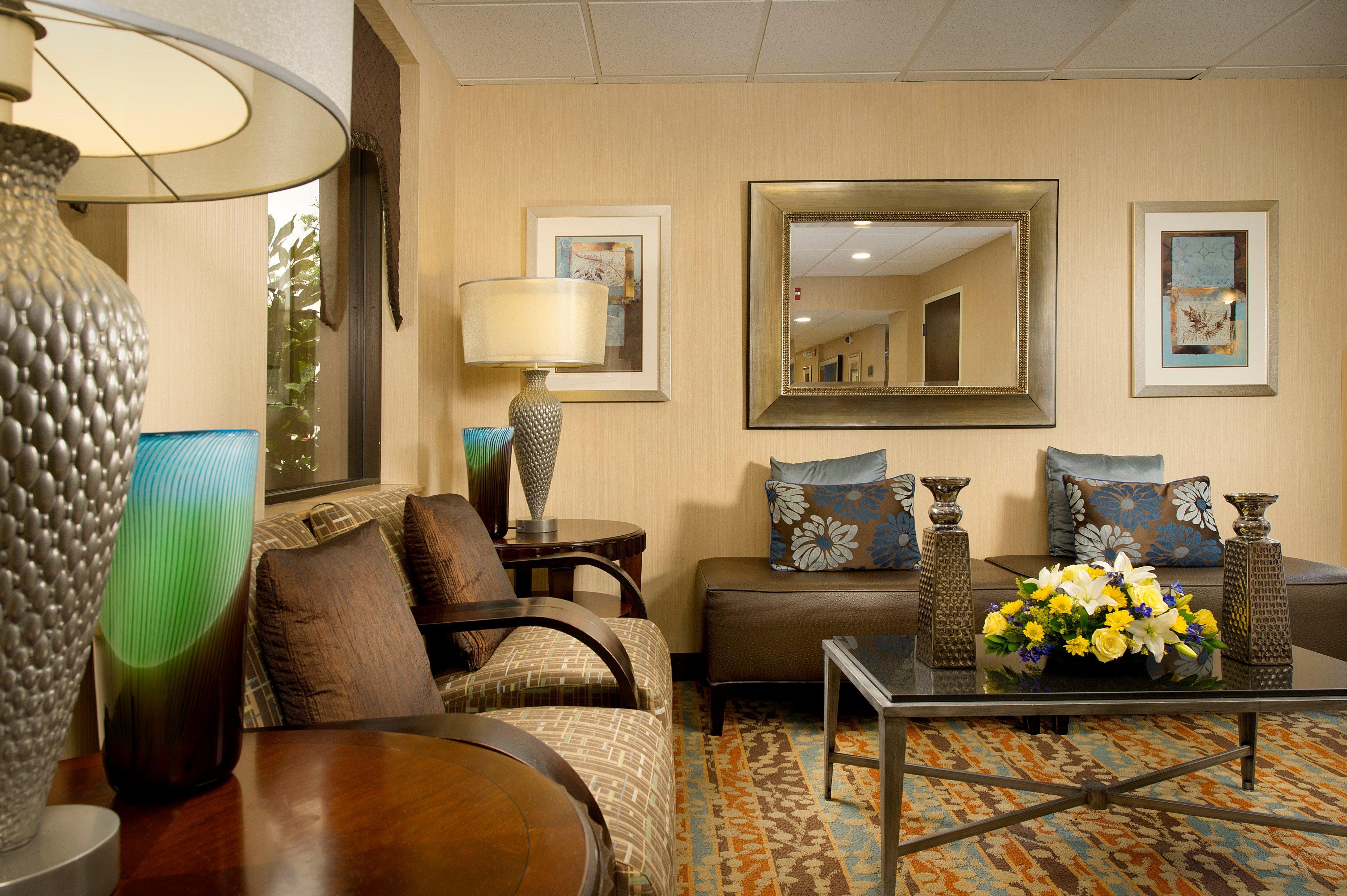 Holiday Inn Express Fairfax-Arlington Boulevard By Ihg Extérieur photo